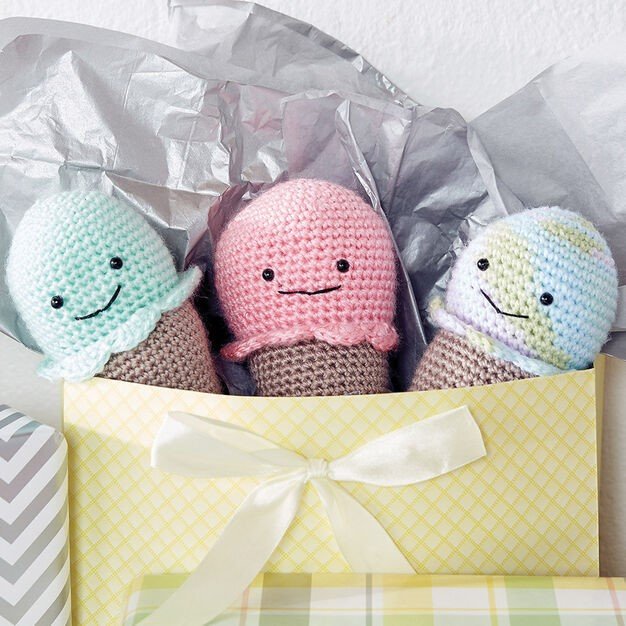 Crochet sweet rattles for newborn